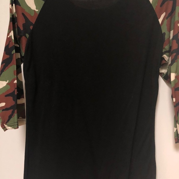 Top - Picture 2 of 2